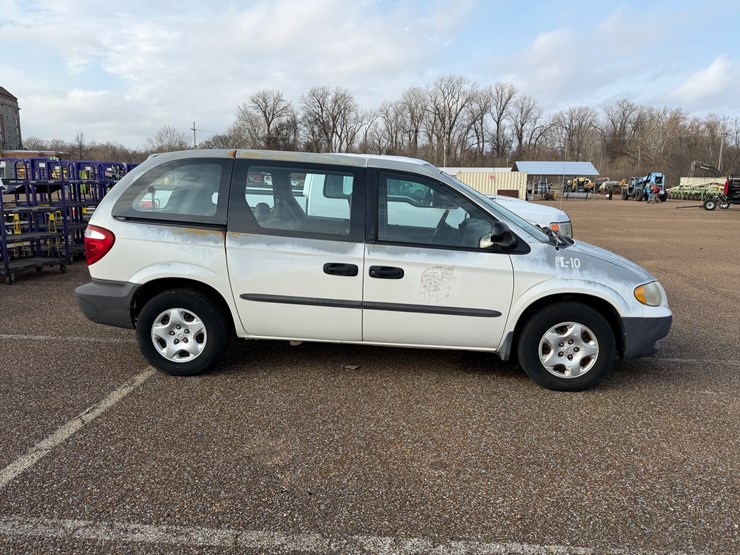 #7788-•-2003-dodge-minivan-image-4