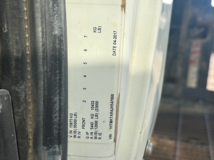 2018-international-durastar-4400-image-39