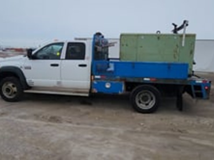 2009-dodge-ram-5500-image-5