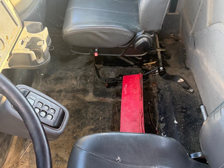 2018-international-durastar-4400-image-51