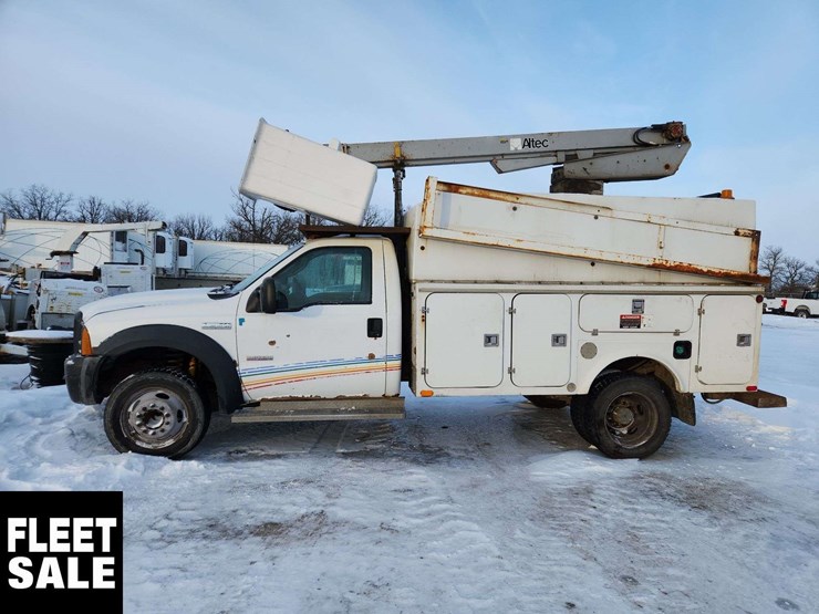 2006-ford-f550-image-5