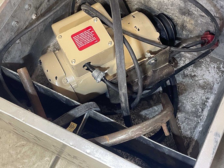 #2252-•-portable-conveyer-lift-image-32