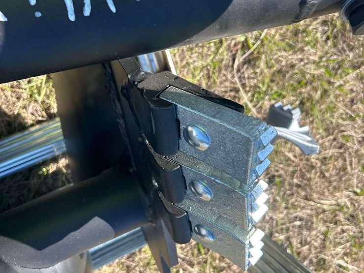 2025-pabreak-auger-bits-and-plate-skid-steer-attachment-image-8