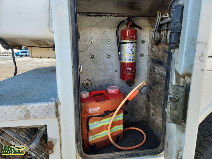 2012-ford-f550-image-36