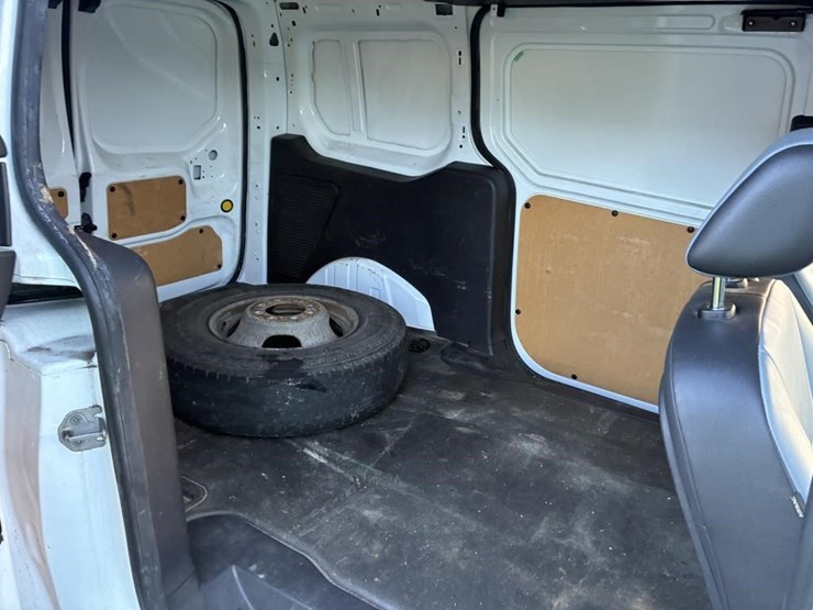 2016-ford-transit-image-8