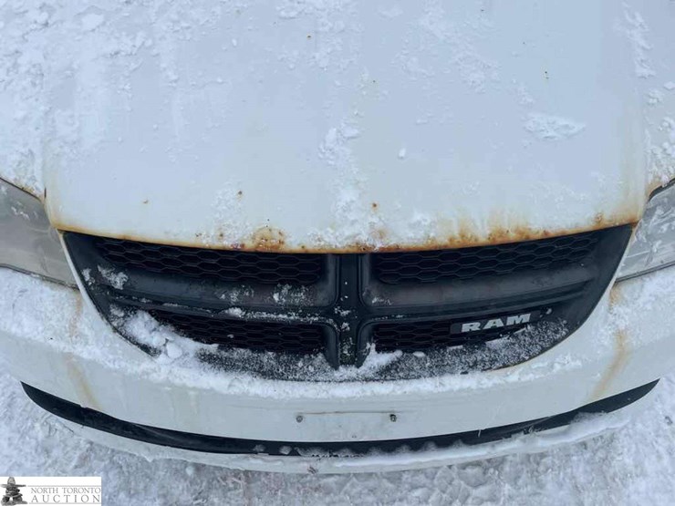 2015-ram-tradesman-image-13