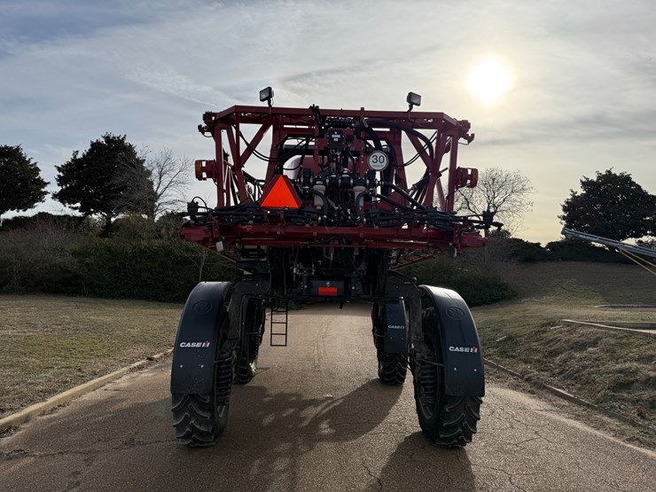 2019-case-ih-patriot-2250-image-11