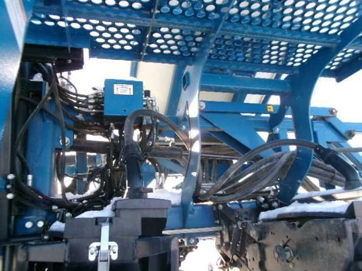 2013-kinze-3600-image-16
