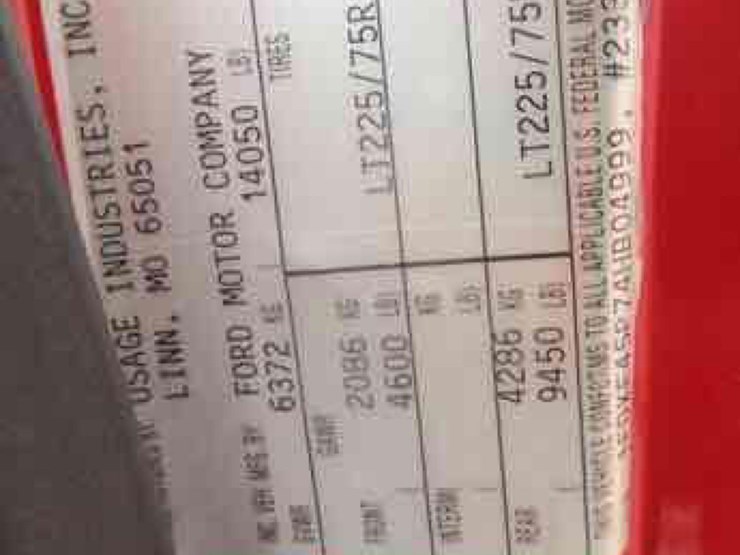 2004-ford-e450-image-32