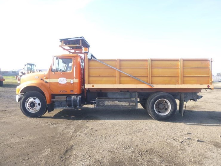 2001-international-4900-image-5