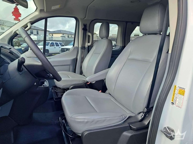 2018-ford-transit-image-32