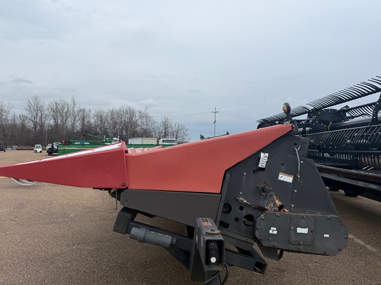 #7768-•-2008-drago-8r-corn-head-image-3