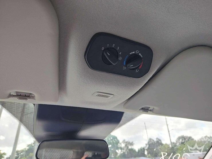 2018-ford-transit-image-35