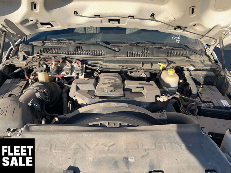 2014-ram-5500-4x4-s/a-bucket-truck-image-25