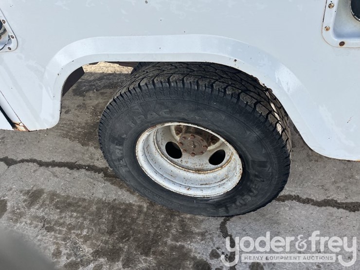 1993-ford-f-super-duty-image-42