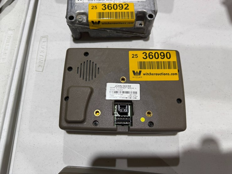 john-deere-7-image-4