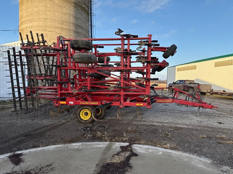 sunflower-44’-cultivator-image-5