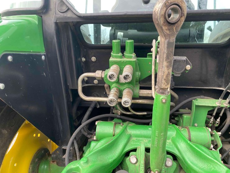 2013-john-deere-5085m-image-8