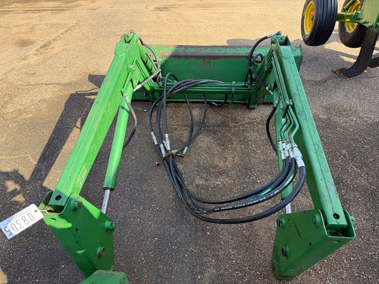 john-deere-520-image-3
