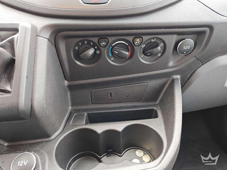 2018-ford-transit-image-23