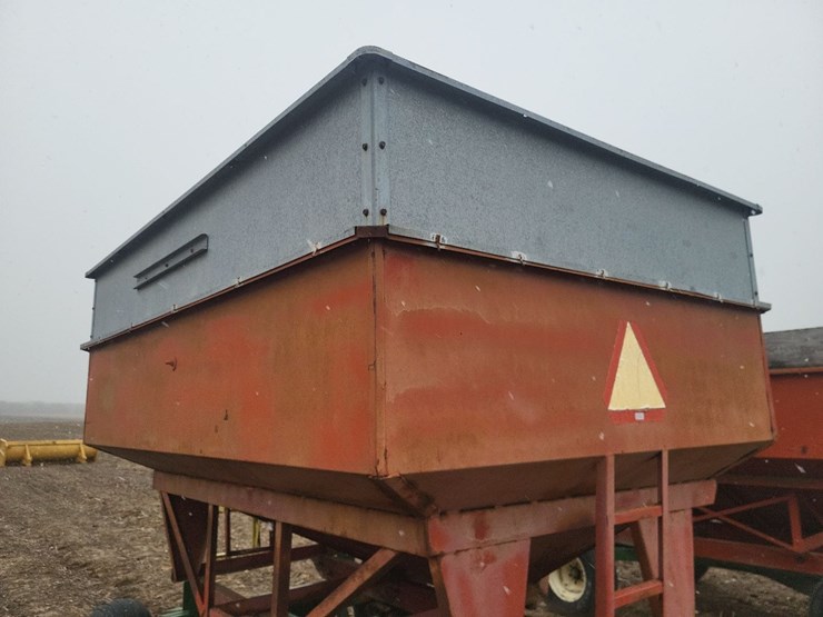 hopper-wagon-w/running-gear-image-15