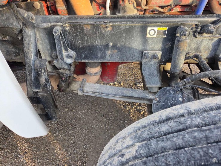 2013-peterbilt-388-image-90