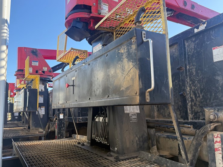 2018-international-durastar-4400-image-17