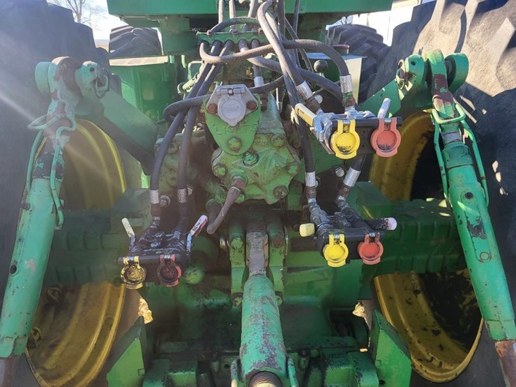 john-deere-7520-image-35