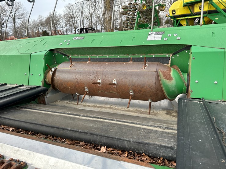 2017-john-deere-630fd-image-32