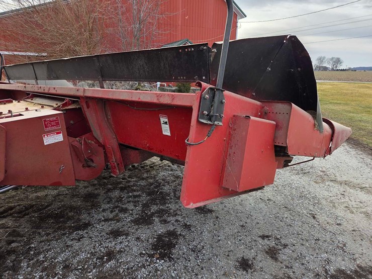 case-ih-1063-image-24
