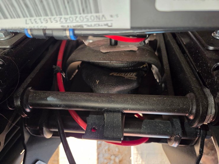 semi-driver-seat,-like-new-image-14