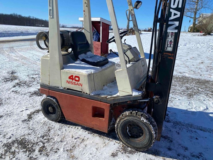 nissan-40-lp-forklift-image-9