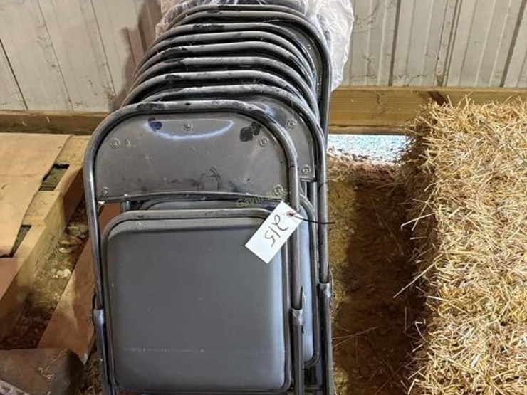 20-+/--folding-chairs-image-1