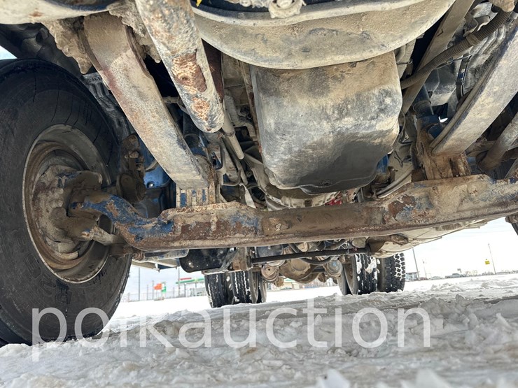 2015-kenworth-t880-image-3