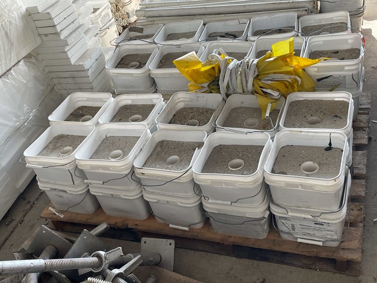 #2787-•-portable-safety-barrier-image-4