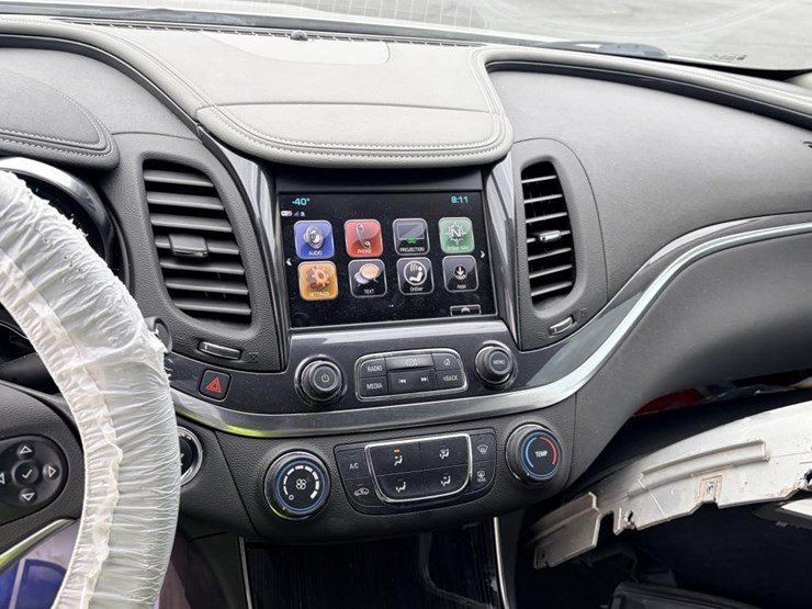 2019-chevrolet-impala-sedan-image-12