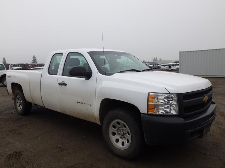 2013-chevrolet-1500-image-3