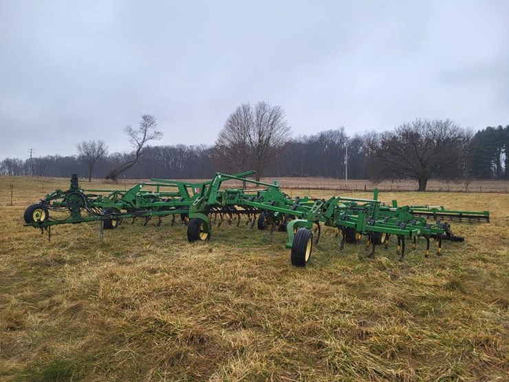 john-deere-2200-image-1