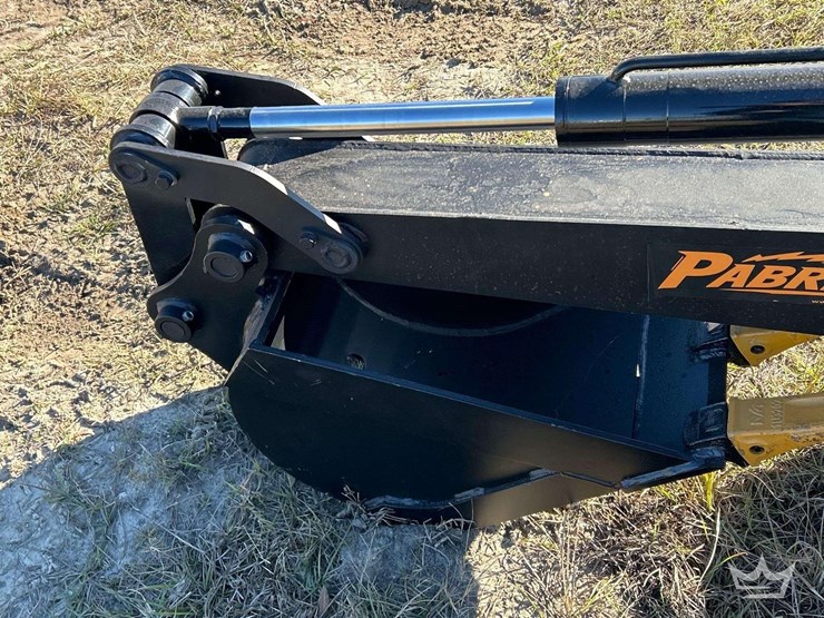 2025-pabreak-hydraulic-excavator-arm-with-tooth-bucket-skid-steer-attachment-image-6