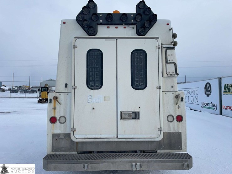 2012-ford-f350-image-4