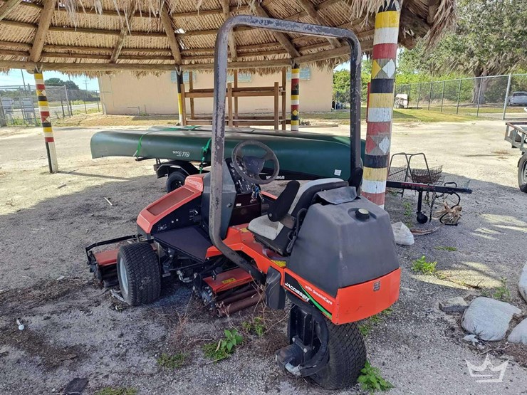 2014-jacobsen-tri-king-commercial-reel-mower-image-4