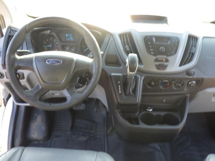 2016-ford-transit-image-8
