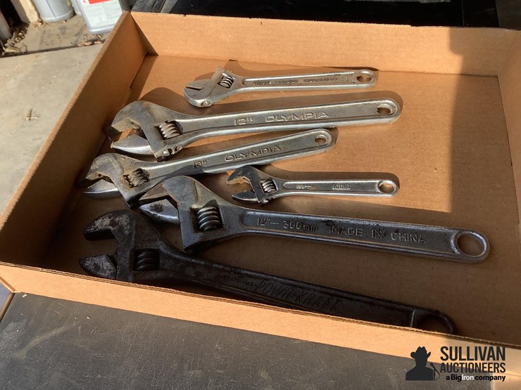 assorted-adjustable-wrenches-image-2