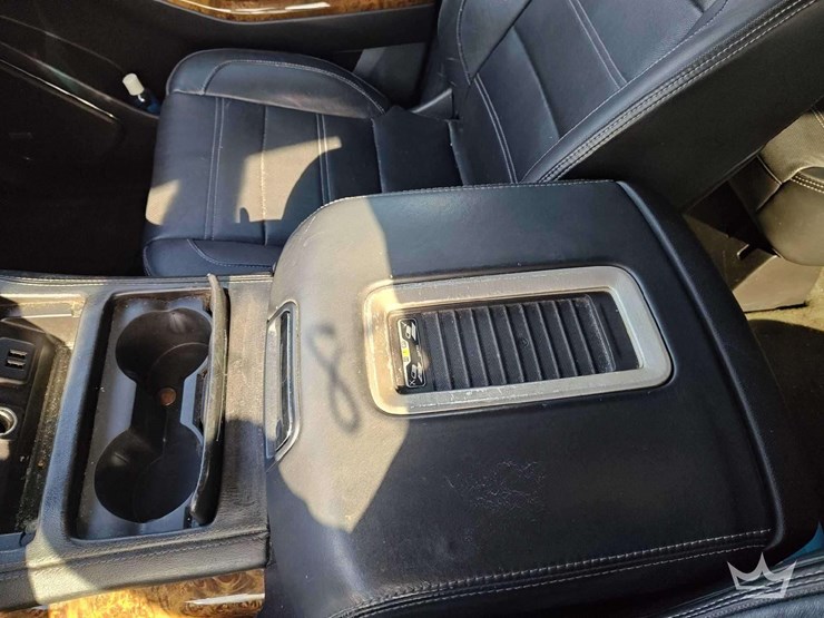 2015-gmc-yukon-denali-image-11