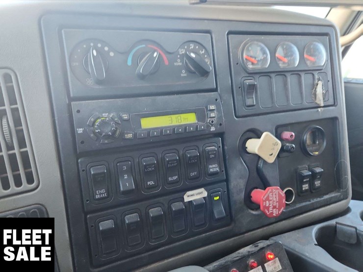 2009-international-workstar-7600-image-20