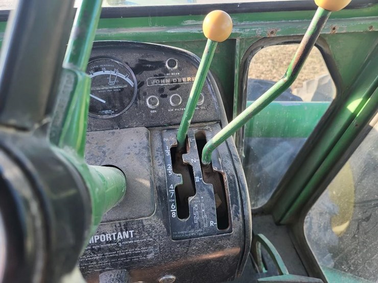 john-deere-7520-image-74