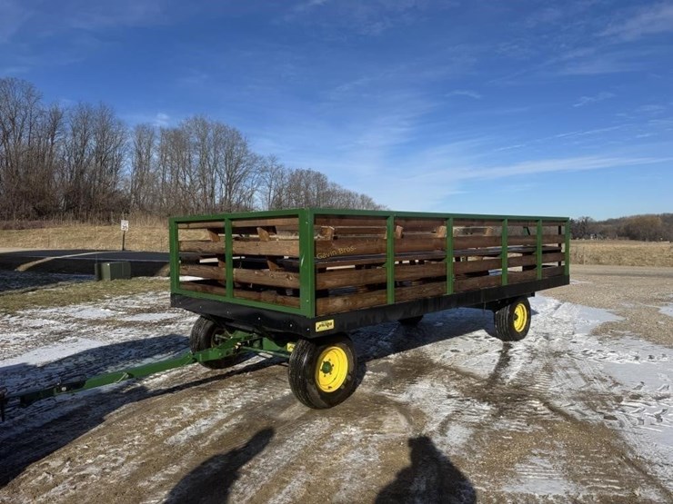 stoltzfus-18'-people-moving-wagon-image-1