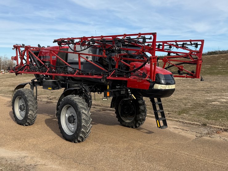 2019-case-ih-patriot-2250-image-7