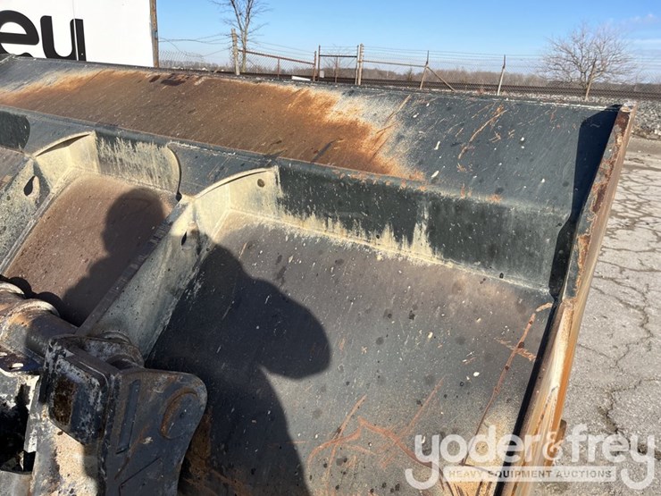 2014-komatsu-wa320-7-image-8