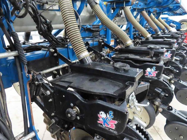 2007-kinze-3650-image-19